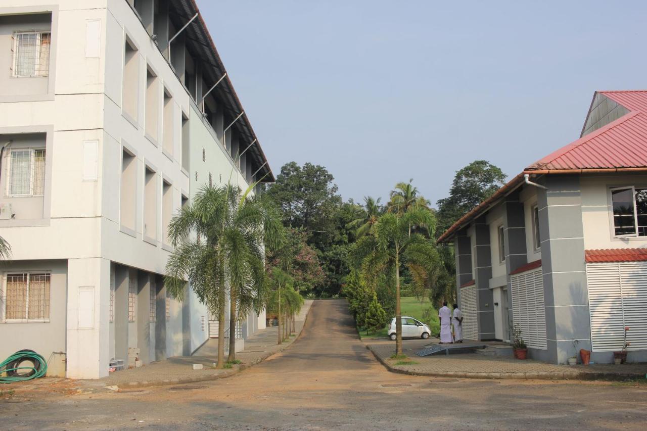 Angamaly Convention Centre Hotell Kochi Eksteriør bilde