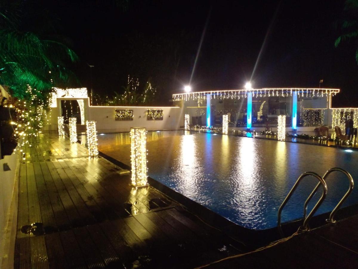 Angamaly Convention Centre Hotell Kochi Eksteriør bilde