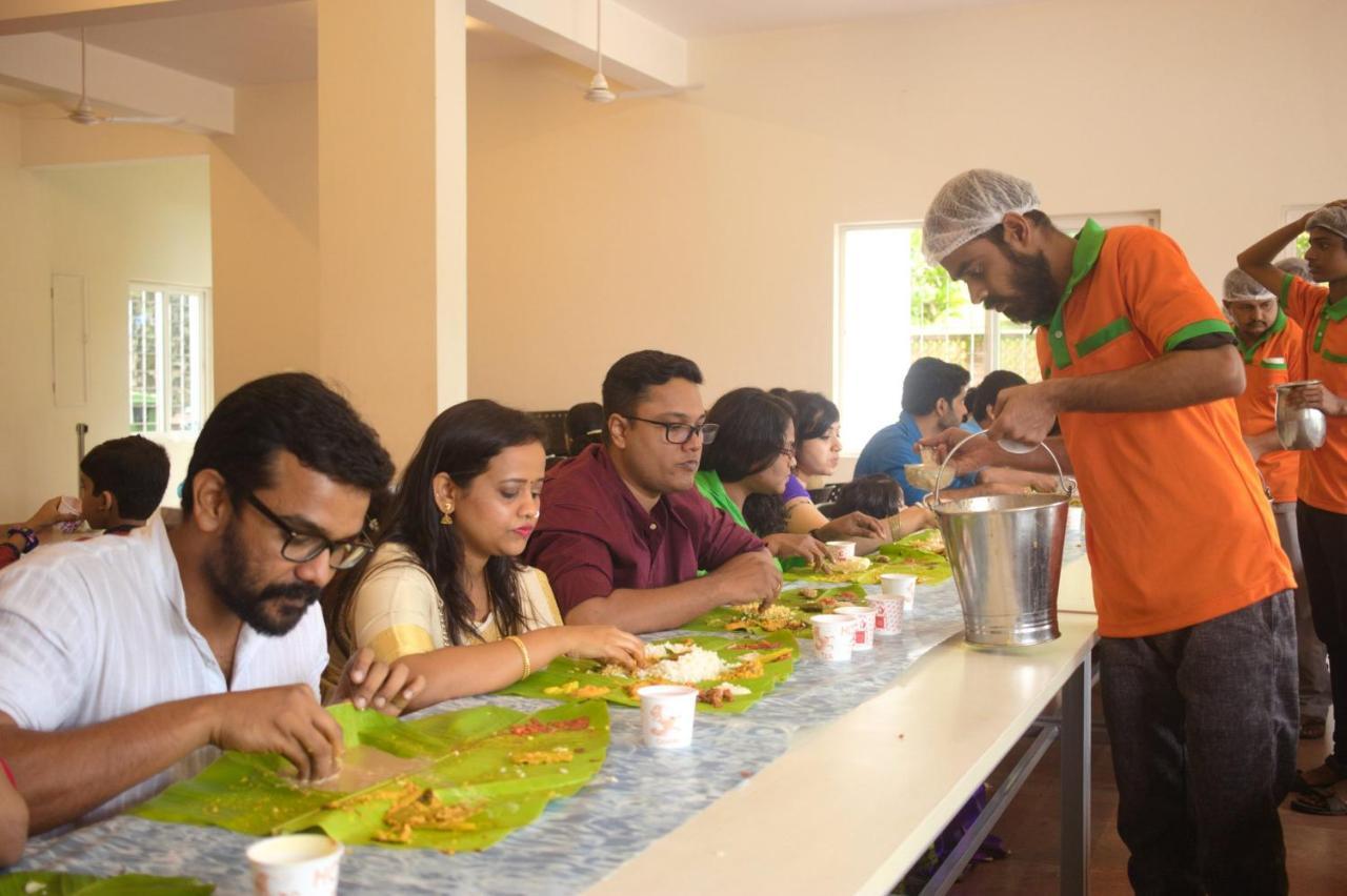 Angamaly Convention Centre Hotell Kochi Eksteriør bilde