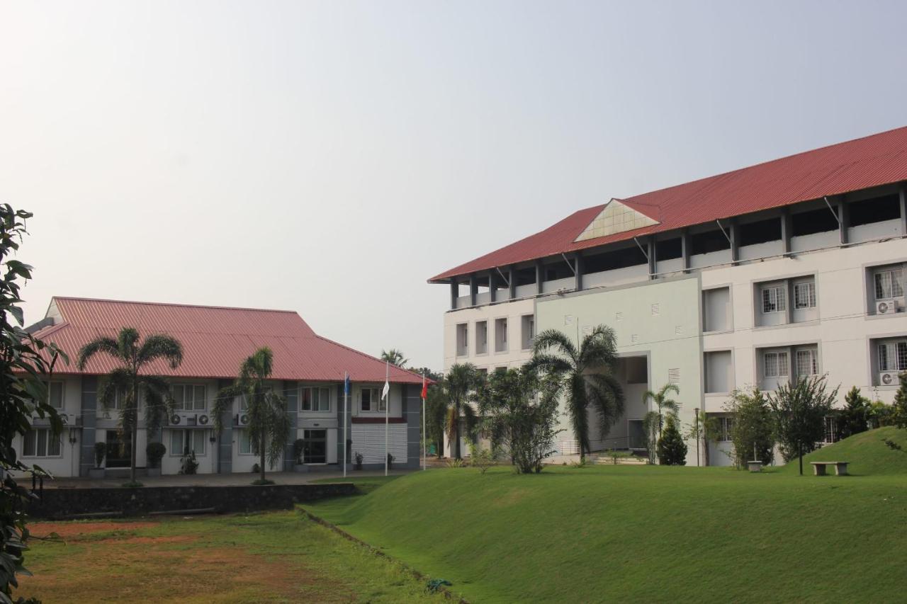 Angamaly Convention Centre Hotell Kochi Eksteriør bilde
