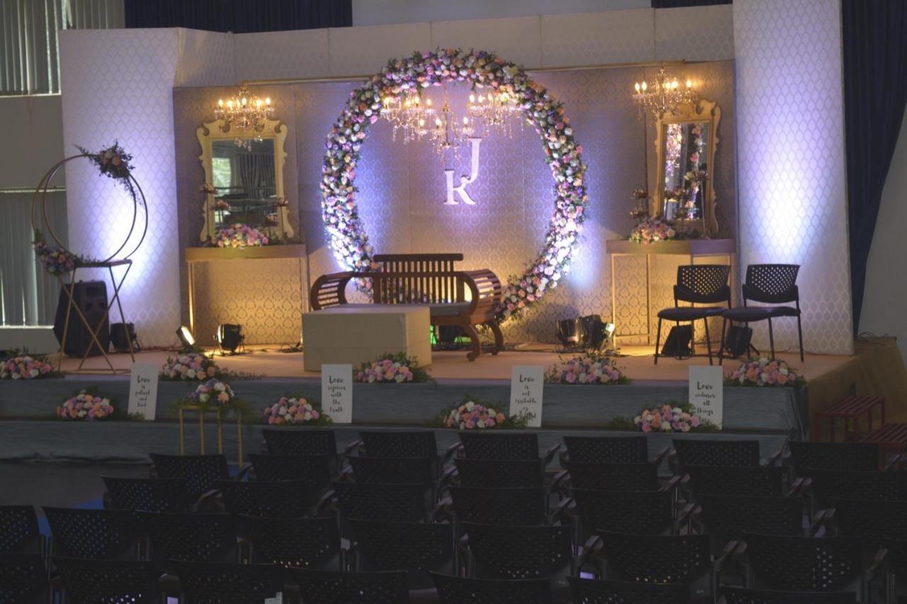 Angamaly Convention Centre Hotell Kochi Eksteriør bilde