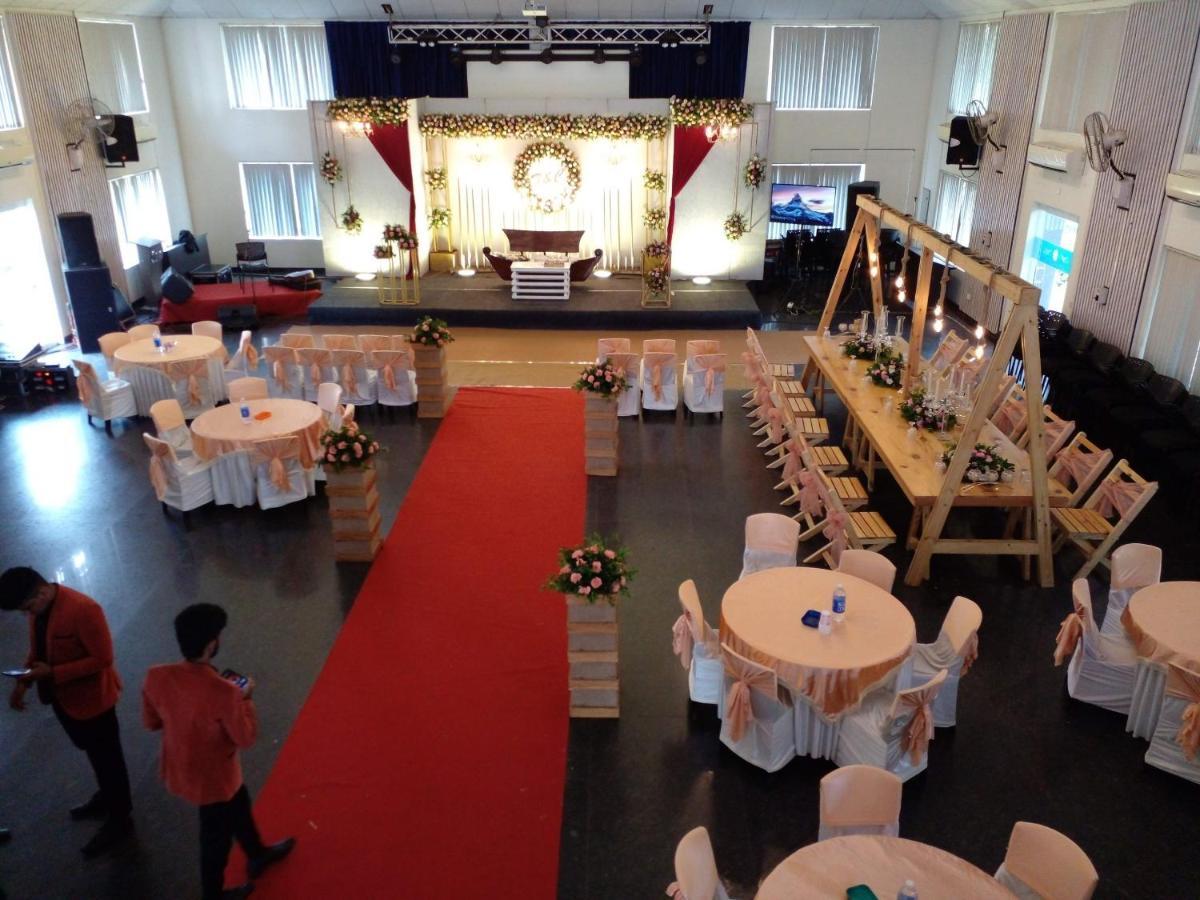 Angamaly Convention Centre Hotell Kochi Eksteriør bilde